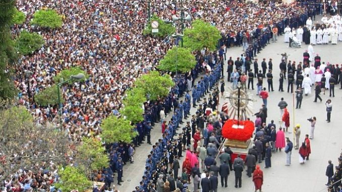 A Macri lo rechazan hasta en la Iglesia: piden que no vaya 